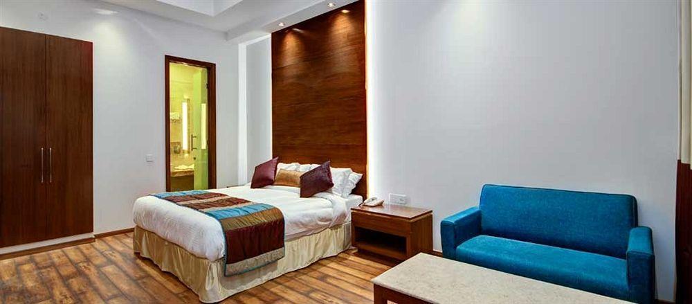 La Sagrita Hotel New Delhi Exterior foto