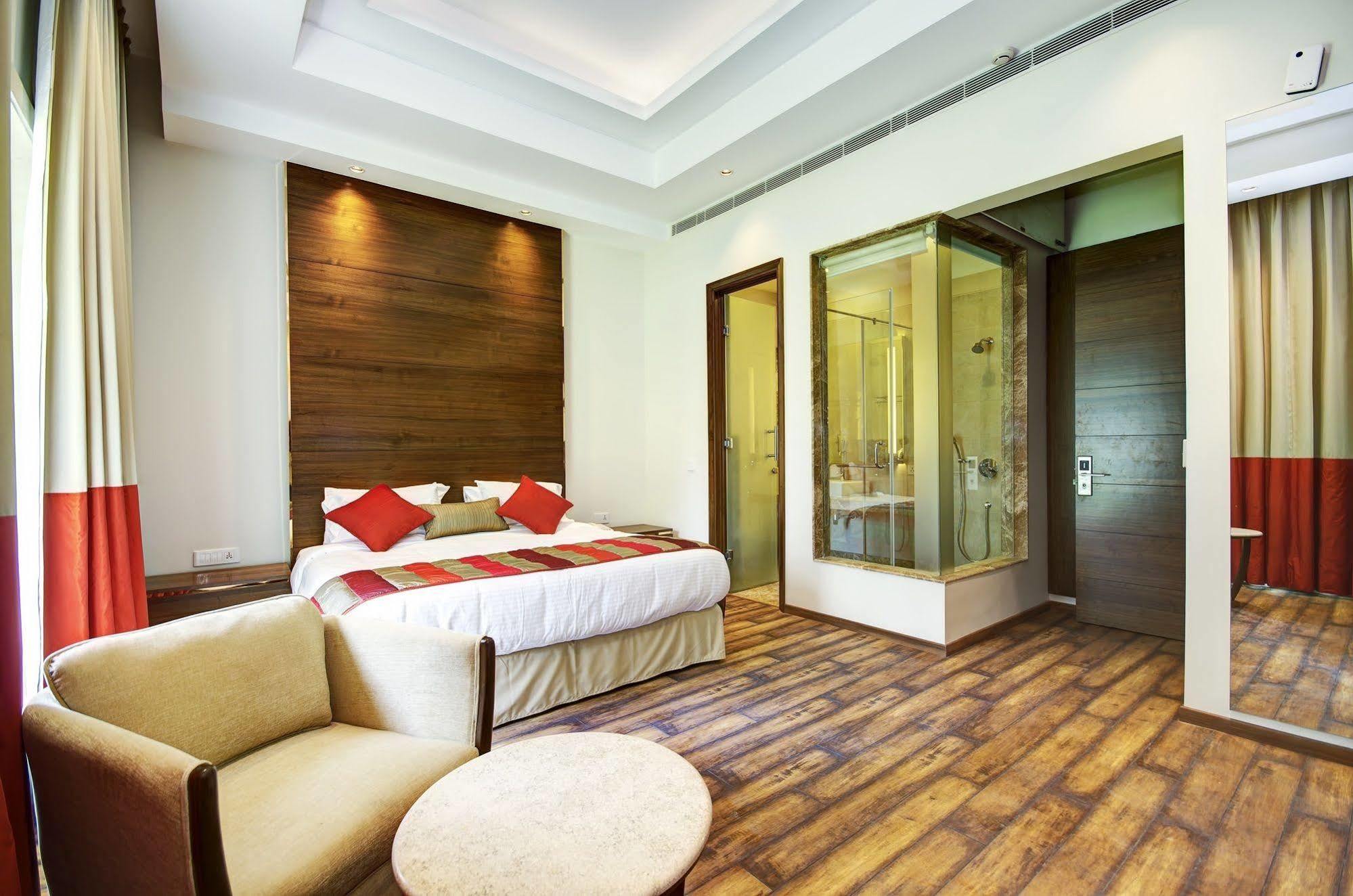 La Sagrita Hotel New Delhi Exterior foto