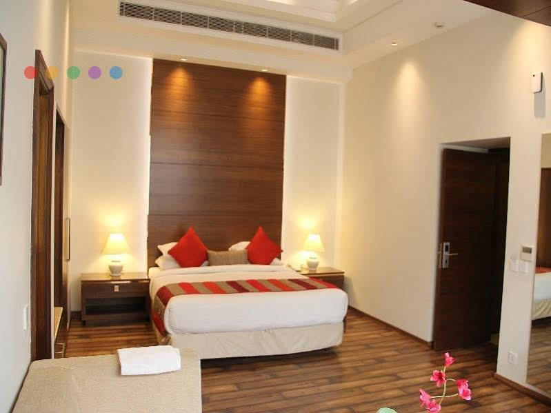 La Sagrita Hotel New Delhi Exterior foto